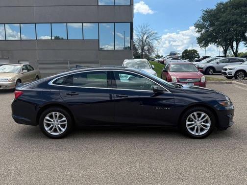 2017 Chevrolet Malibu 1LT