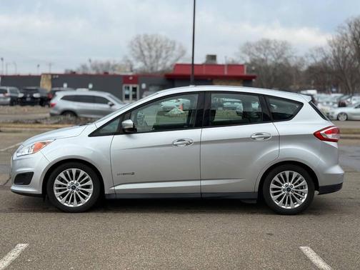 2017 Ford C-Max Hybrid SE