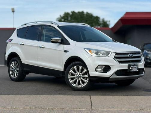 White Platinum Metallic Tri-Coat 2017 Ford Escape Titanium