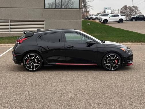 2021 Hyundai Veloster Base