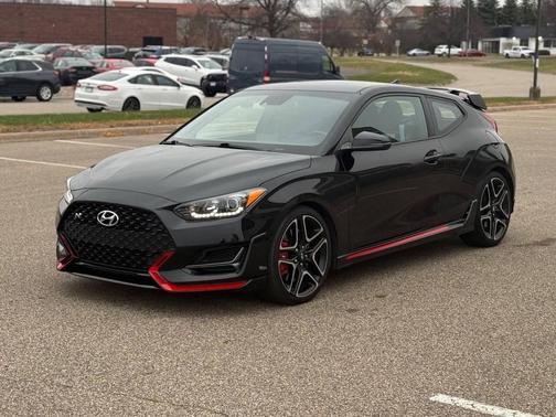 2021 Hyundai Veloster Base
