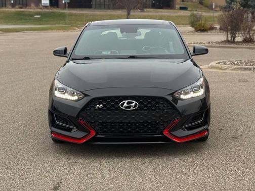 2021 Hyundai Veloster Base