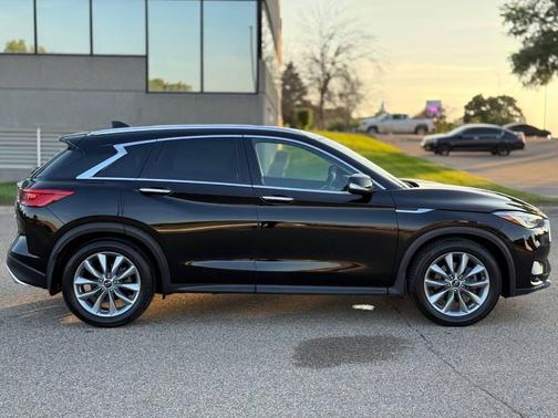 2021 INFINITI QX50 LUXE AWD
