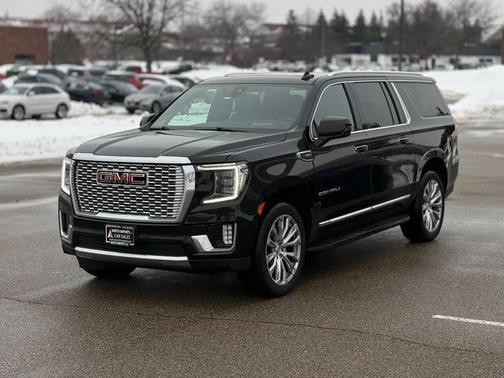 2022 GMC Yukon XL Denali