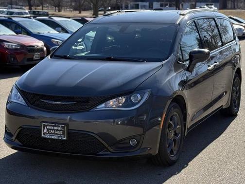 2020 Chrysler Pacifica Touring-L Plus
