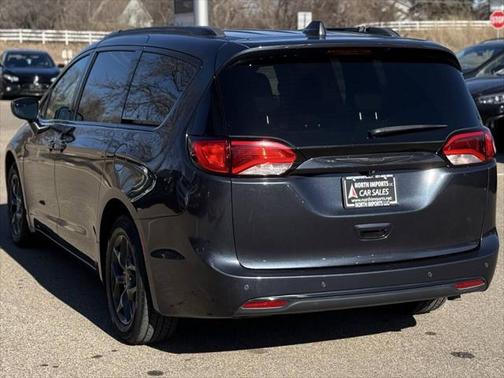 2020 Chrysler Pacifica Touring-L Plus