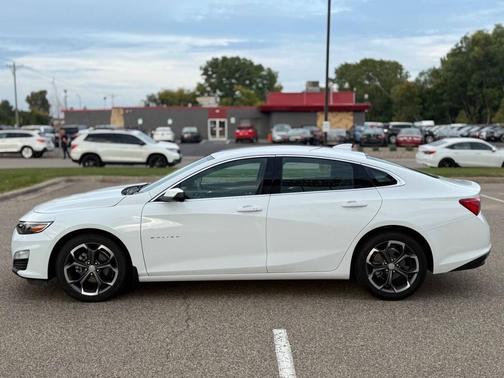 2023 Chevrolet Malibu FWD 1LT