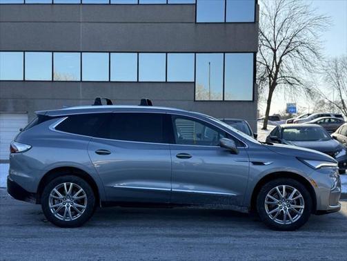 2023 Buick Enclave Essence AWD