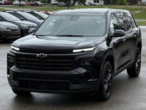 2024 Chevrolet Traverse LS