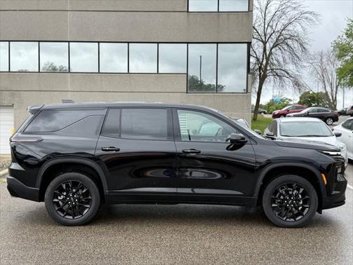 2024 Chevrolet Traverse LS