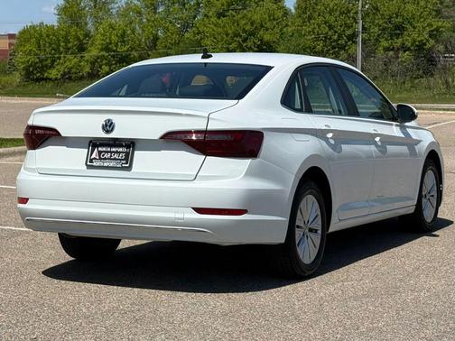 Pure White 2020 Volkswagen Jetta 1.4T S