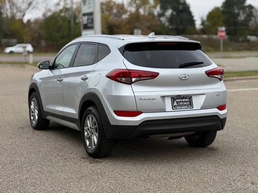 2018 Hyundai TUCSON SEL
