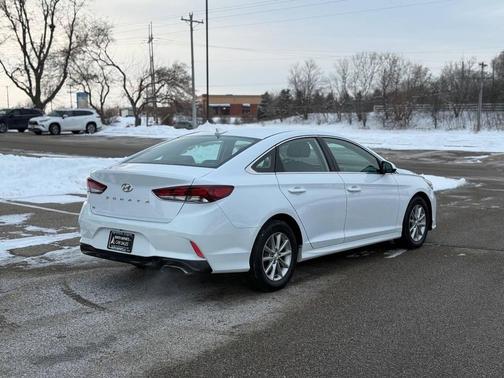 2019 Hyundai SONATA SE