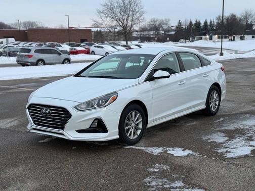 2019 Hyundai SONATA SE