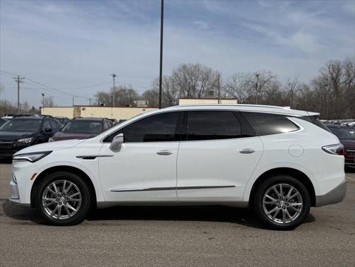 2022 Buick Enclave FWD Essence