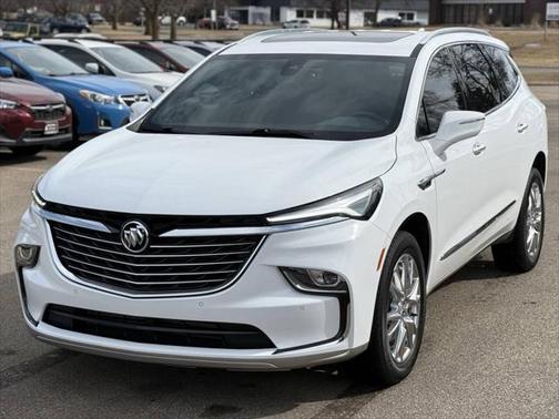 2022 Buick Enclave FWD Essence