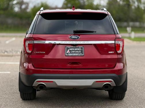 Red 2017 Ford Explorer sport