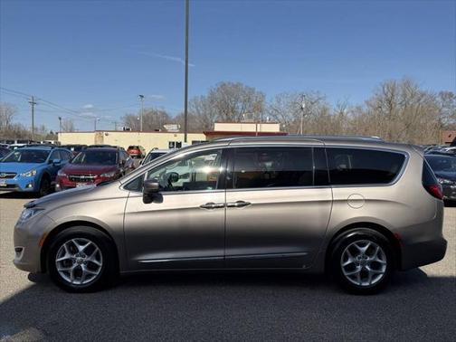 2018 Chrysler Pacifica Touring-L Plus