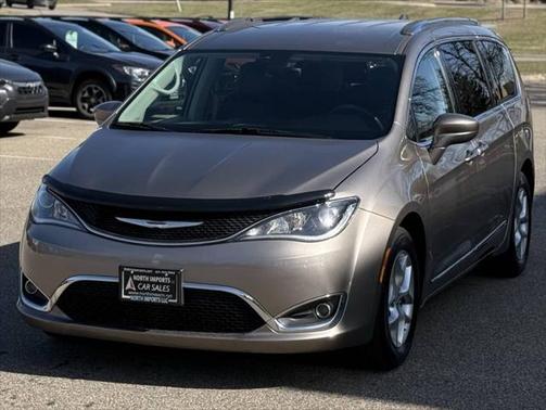 2018 Chrysler Pacifica Touring-L Plus