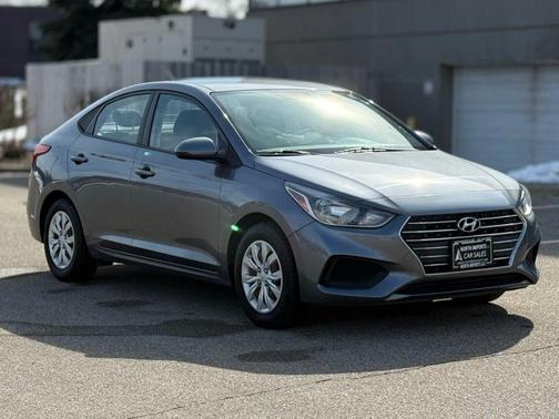 2019 Hyundai Accent SE