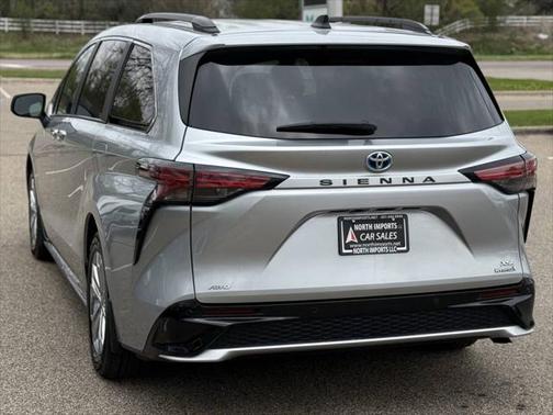 2023 Toyota Sienna XSE 7 Passenger