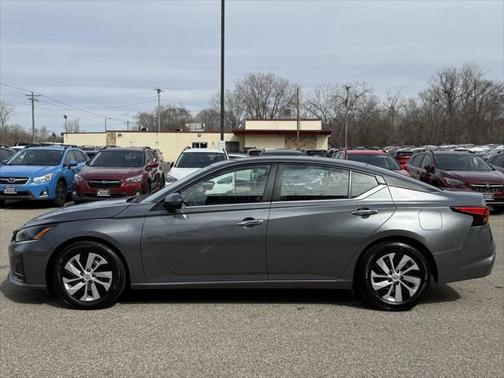 2023 Nissan Altima S FWD