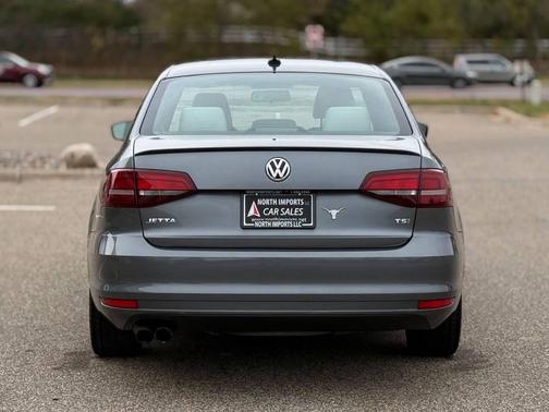 2016 Volkswagen Jetta 1.8T Sport