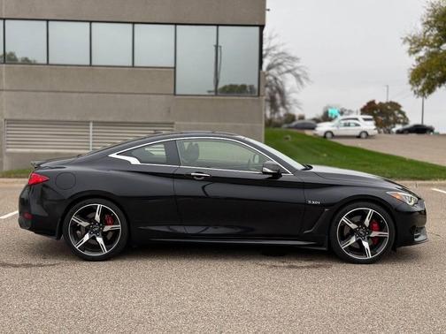 2018 INFINITI Q60 3.0t Red Sport 400