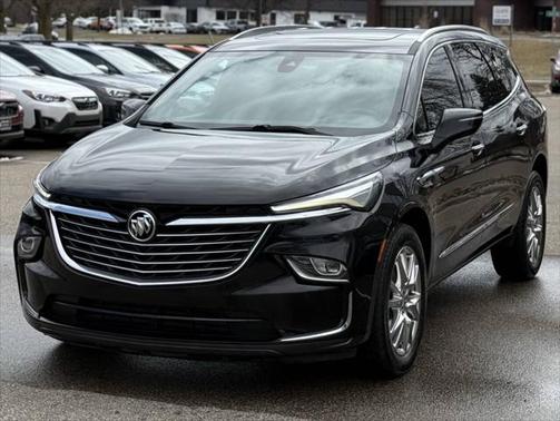 2023 Buick Enclave Essence AWD