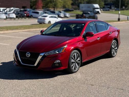 2020 Nissan Altima 2.5 SV