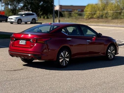 2020 Nissan Altima 2.5 SV