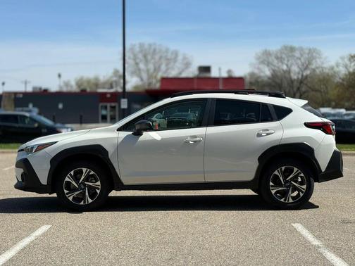 Crystal White Pearl 2024 Subaru Crosstrek Premium