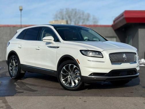 2021 Lincoln Nautilus Reserve