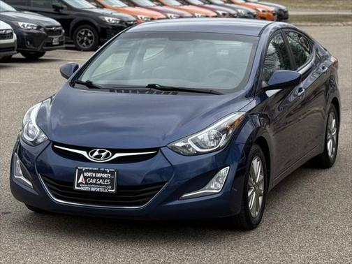 2015 Hyundai ELANTRA SE