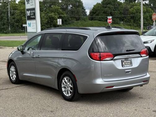 2021 Chrysler Voyager LXI