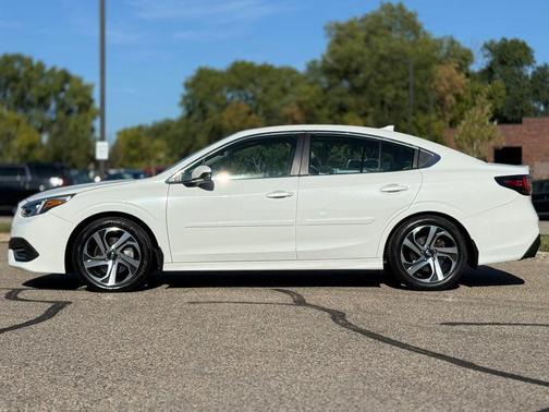 Crystal White Pearl 2020 Subaru Legacy Limited