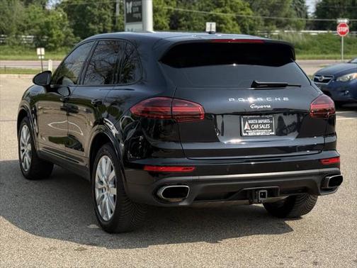 2017 Porsche Cayenne Platinum Edition