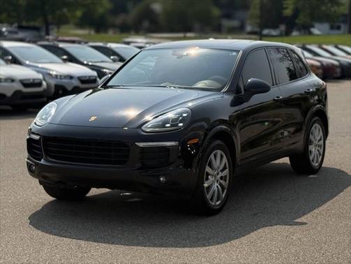 2017 Porsche Cayenne Platinum Edition