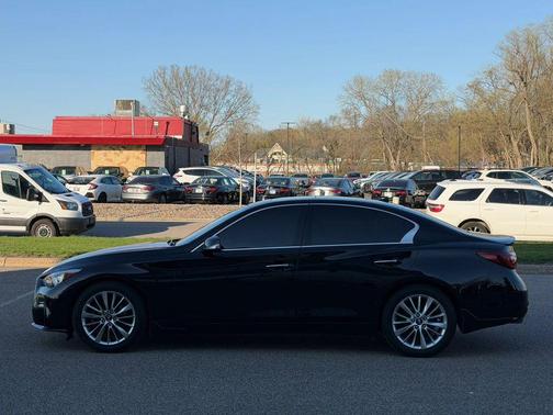 Black Obsidian 2022 INFINITI Q50 3.0t LUXE