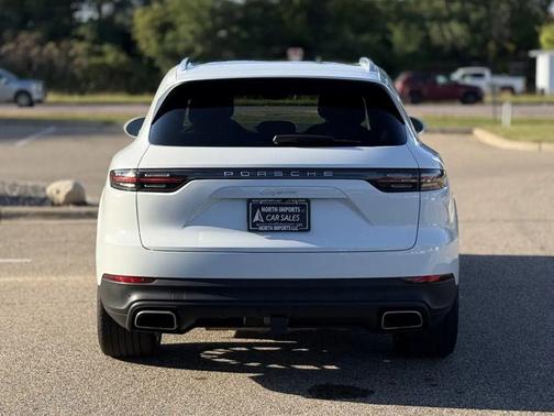 2021 Porsche Cayenne Cayenne