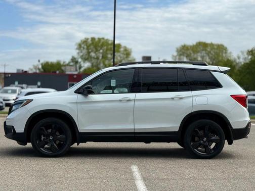 White 2021 Honda Passport Elite Sport Utility 4D