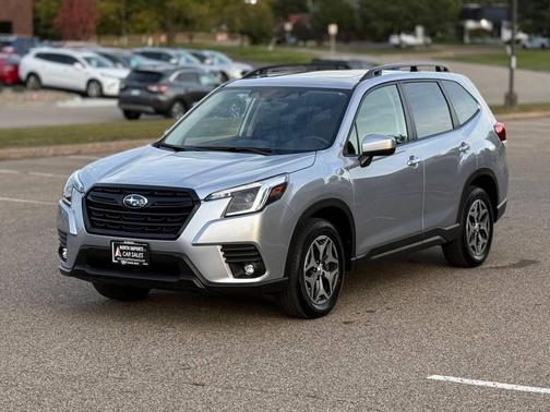 2024 Subaru Forester Premium