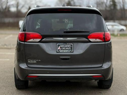 2020 Chrysler Pacifica Touring-L Plus