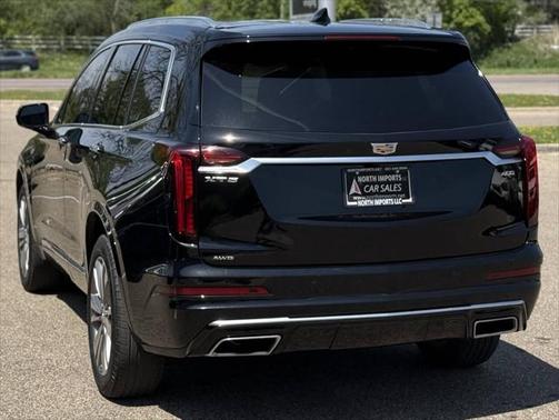 2022 Cadillac XT6 Premium Luxury AWD