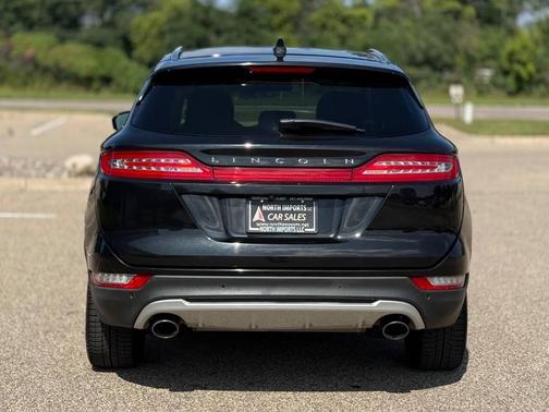 2015 Lincoln MKC Base