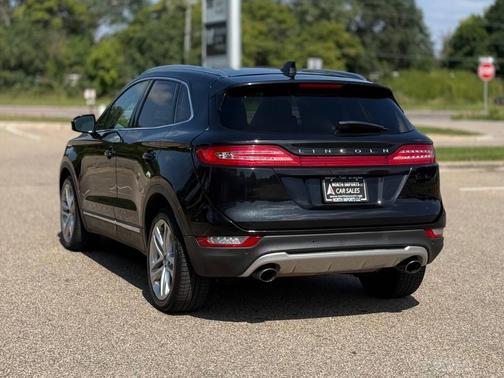 2015 Lincoln MKC Base