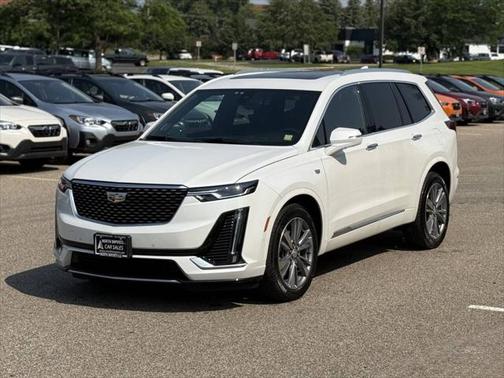 2022 Cadillac XT6 Premium Luxury AWD