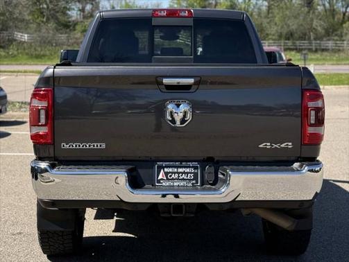 2019 RAM 2500 Laramie Crew Cab 4x4 6'4' Box