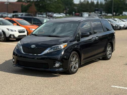 2017 Toyota Sienna SE
