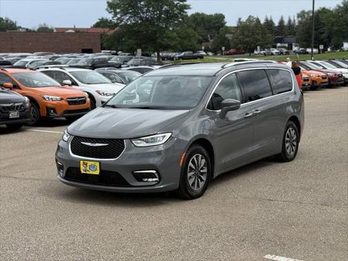 2021 Chrysler Pacifica Hybrid Touring L